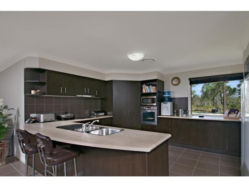 14 Cream Box Court, Cooroibah QLD 4565