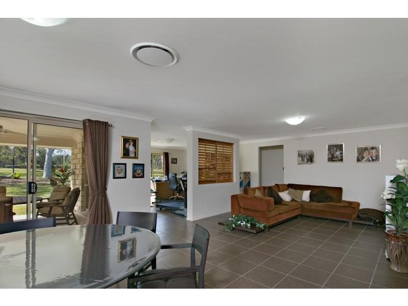 14 Cream Box Court, Cooroibah QLD 4565