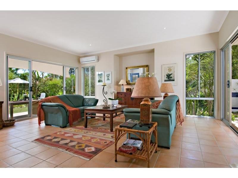 77 Hooper Crescent, Tewantin QLD 4565