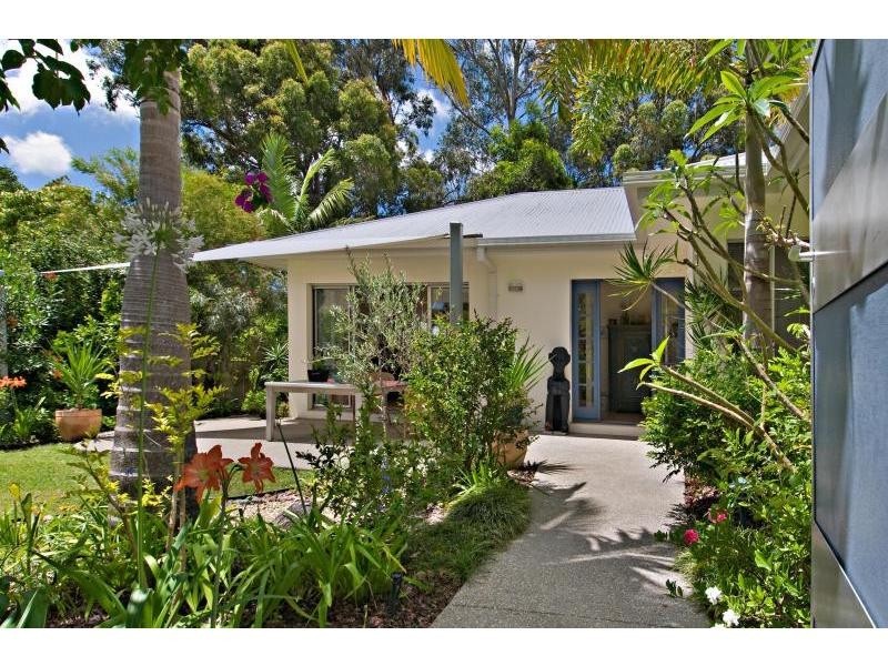 77 Hooper Crescent, Tewantin QLD 4565