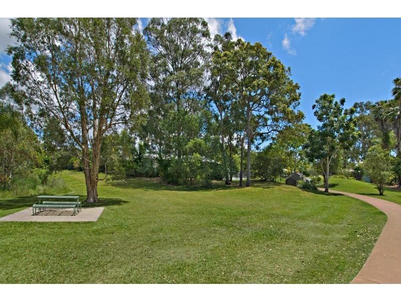 77 Hooper Crescent, Tewantin QLD 4565