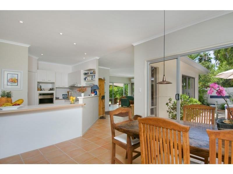 77 Hooper Crescent, Tewantin QLD 4565