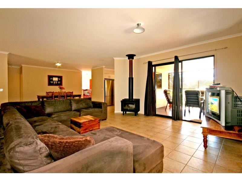 29 Coolah Place, Cooroibah QLD 4565