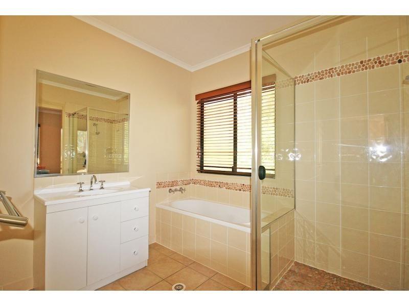 29 Coolah Place, Cooroibah QLD 4565