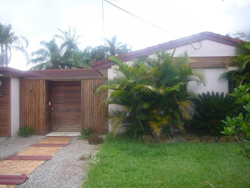 13 Muirfield Crescent, Tewantin QLD 4565