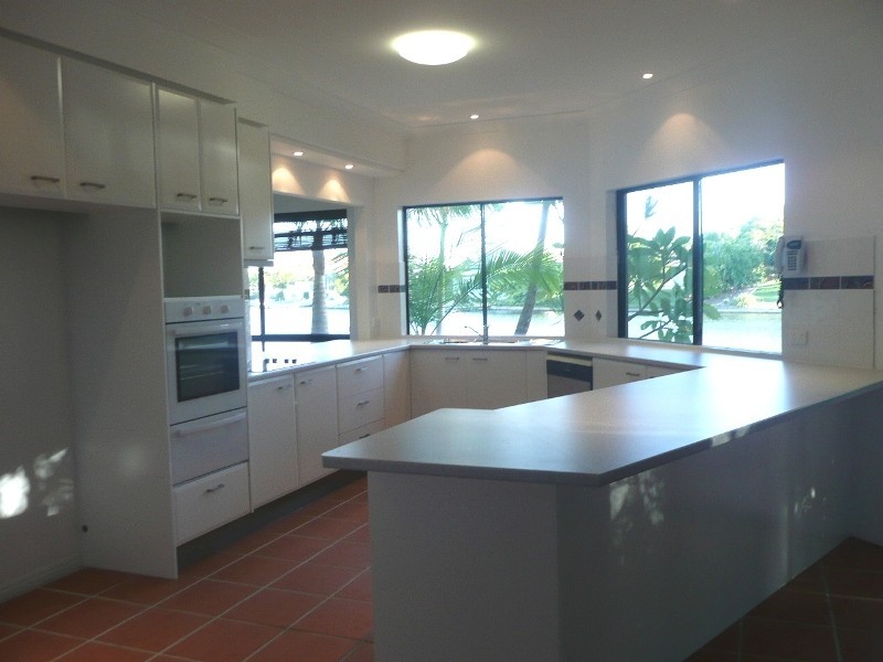 Noosa Waters QLD 4566