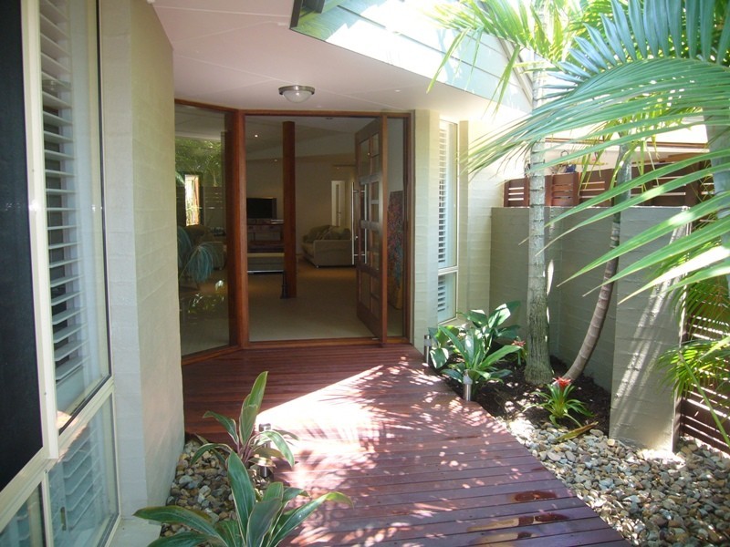3 Helm Court, Noosa Waters QLD 4566