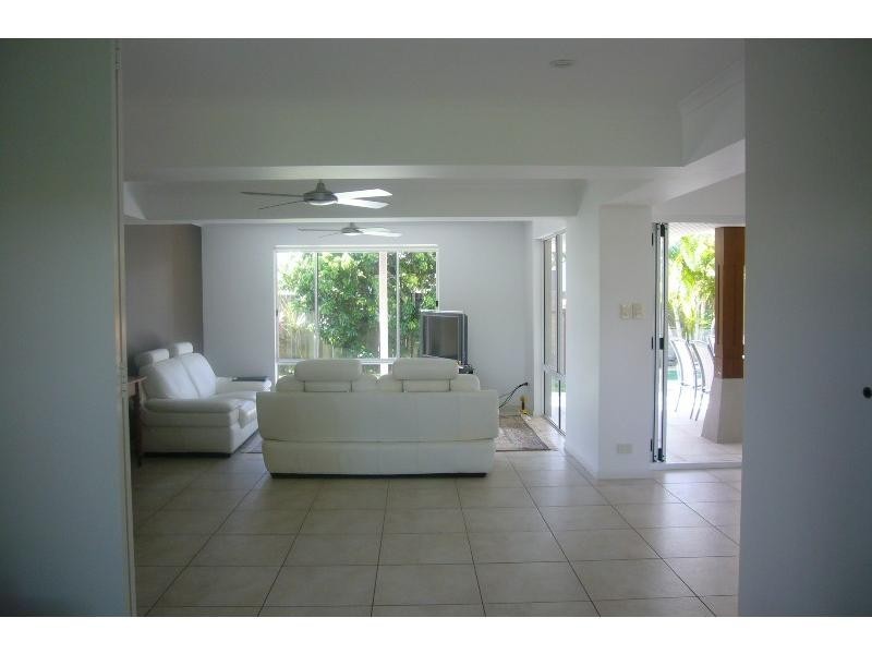 Noosa Waters QLD 4566
