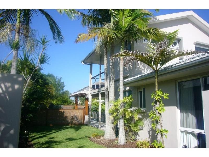 Noosa Waters QLD 4566