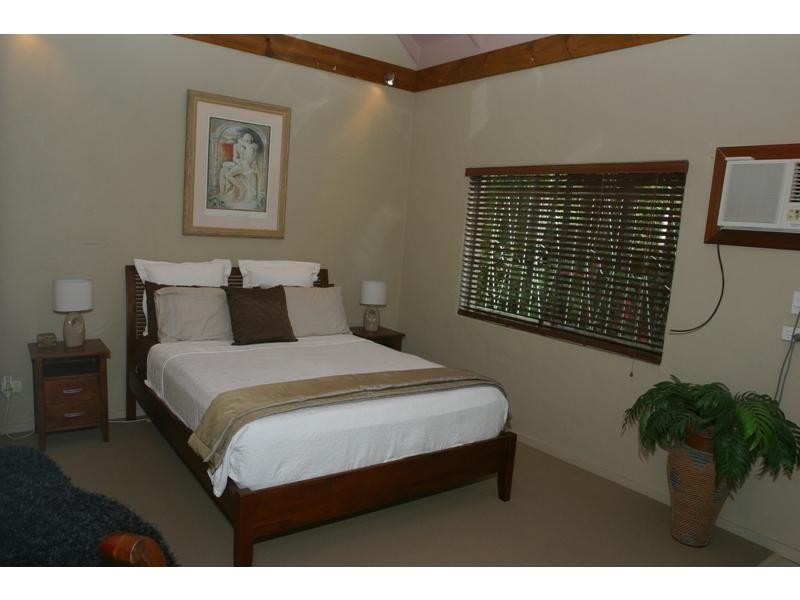 25 Morning Glory Drive, Cooroibah QLD 4565