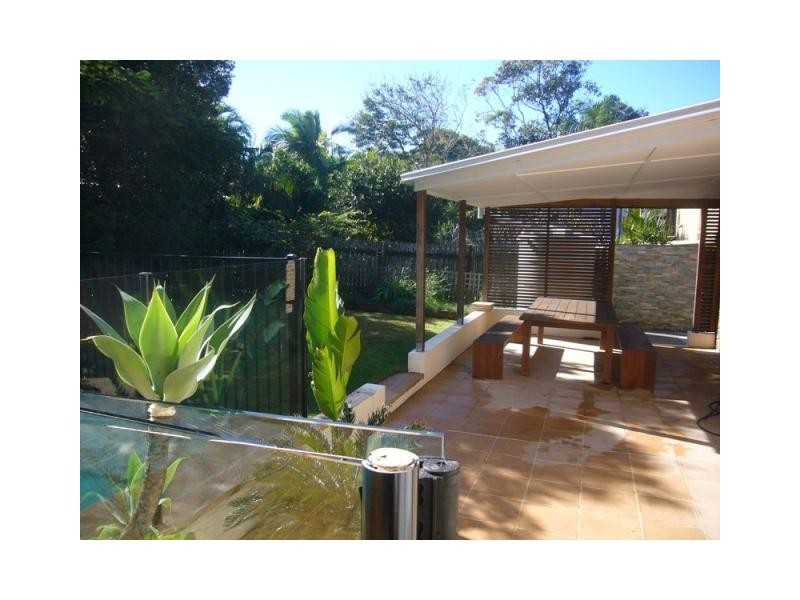 20 Ray Street, Sunshine Beach QLD 4567