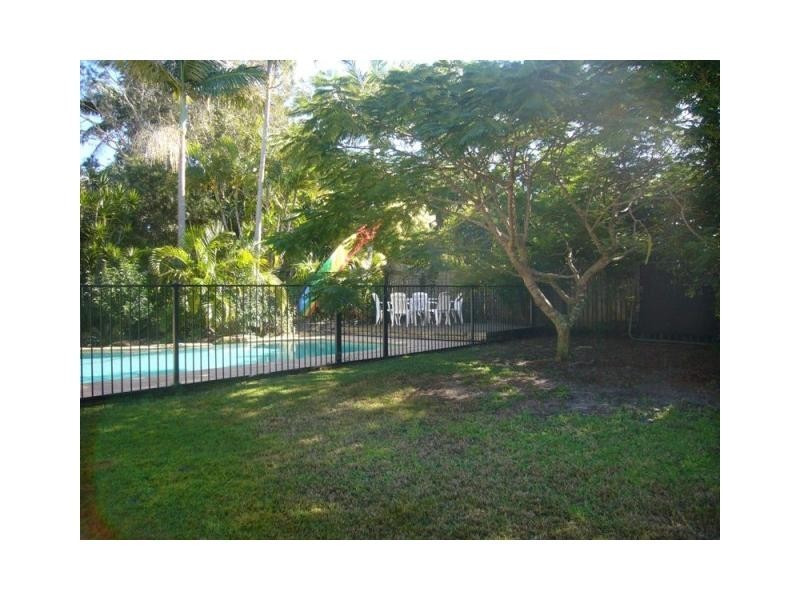 20 Ray Street, Sunshine Beach QLD 4567