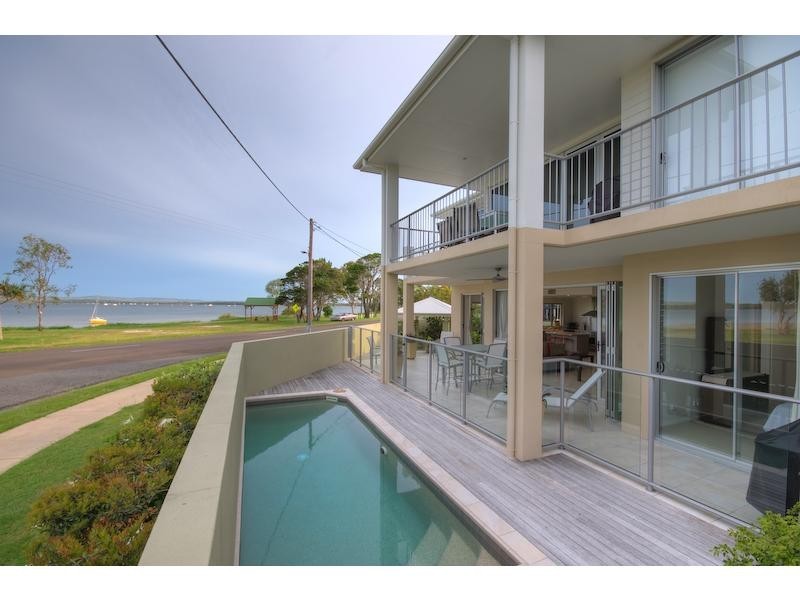 1/29 Esplanade, Tin Can Bay QLD 4580