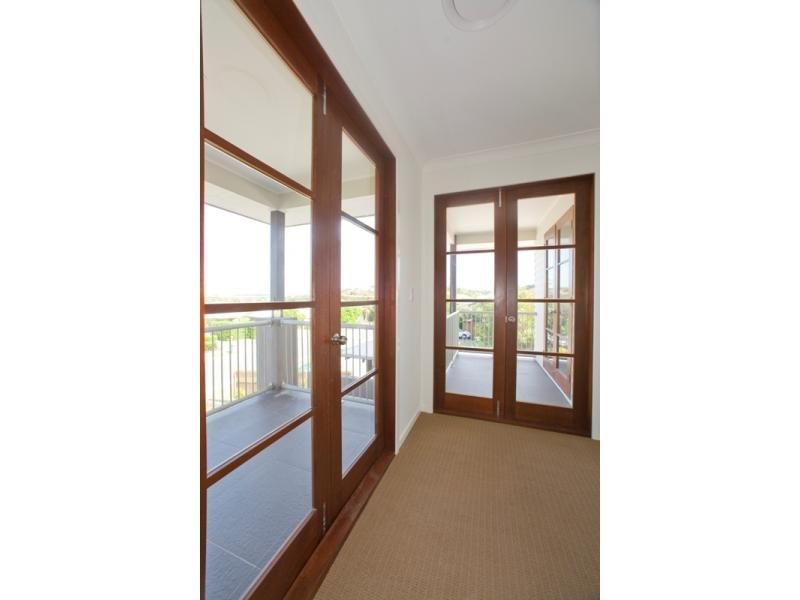 2/26 Orealla Crescent, Sunrise Beach QLD 4567