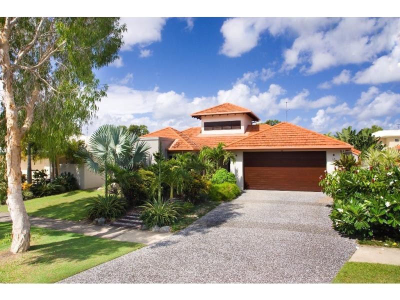 13 Starboard Avenue, Noosaville QLD 4566