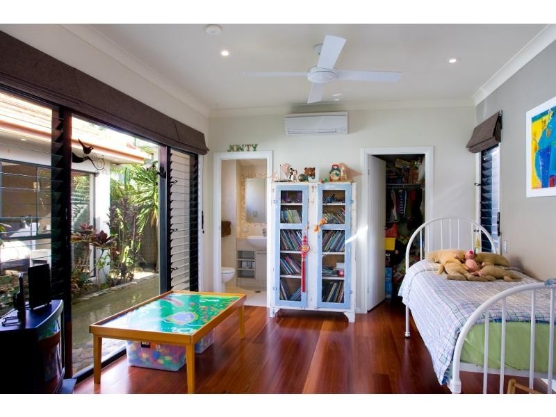 13 Starboard Avenue, Noosaville QLD 4566