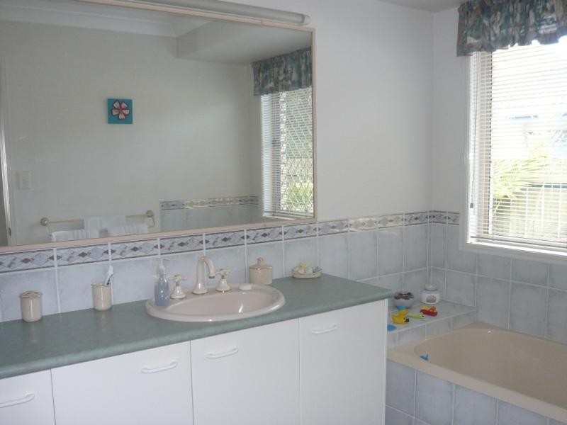 17 Keel Court, Noosa Waters QLD 4566