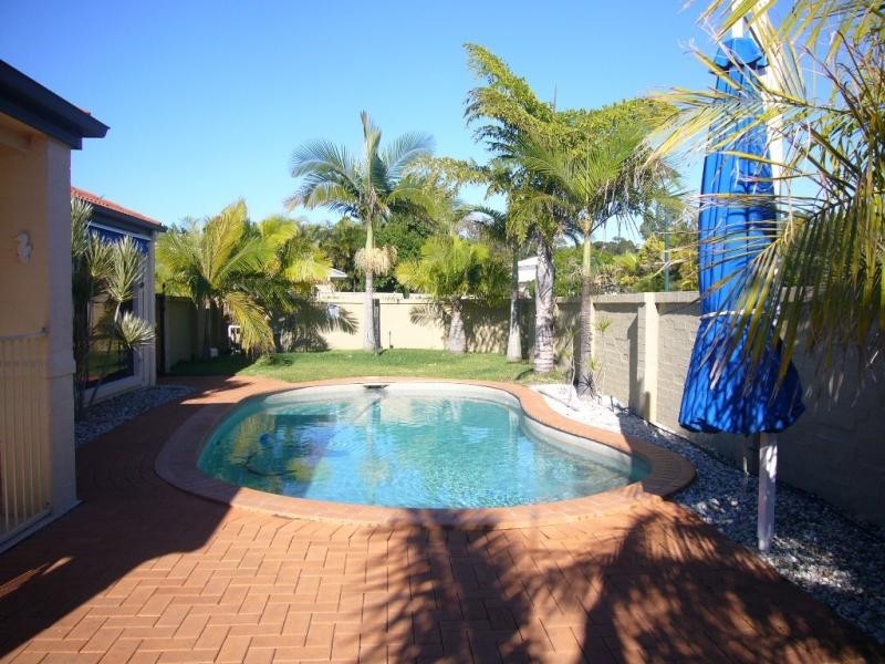 1 Spindrift Court, Noosaville QLD 4566