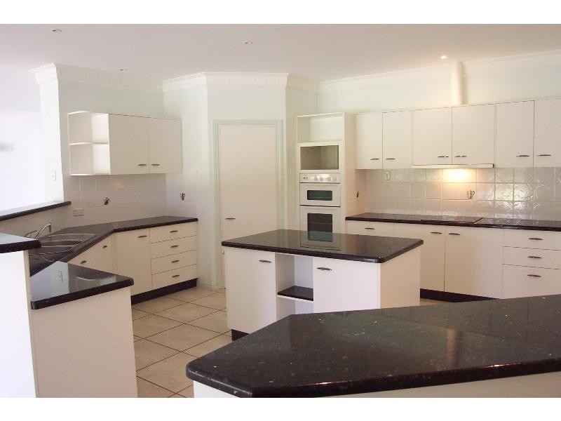 26 Craigslea Court, Cooroibah QLD 4565