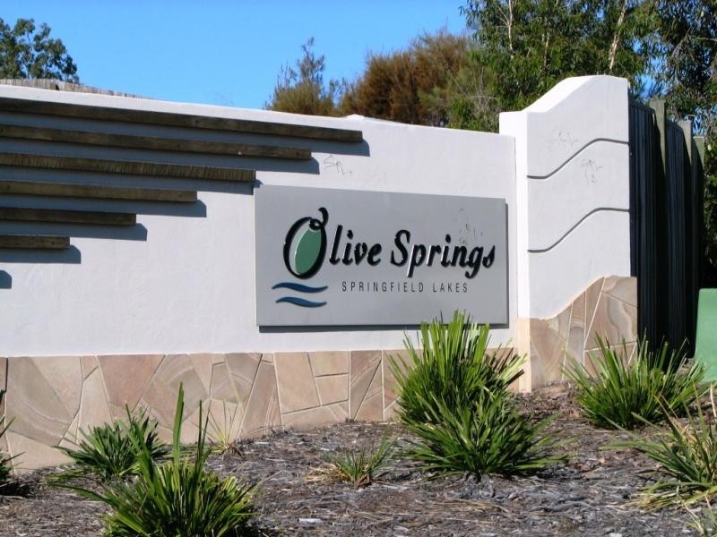 2 Dulcie Close, Springfield QLD 4300