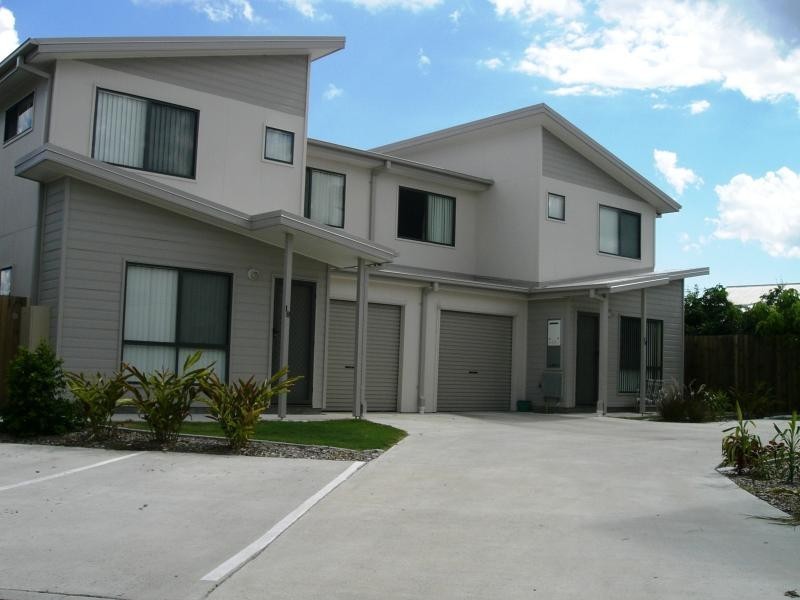 40 Christine Street, AZZURA VILLAGE, North Booval QLD 4304