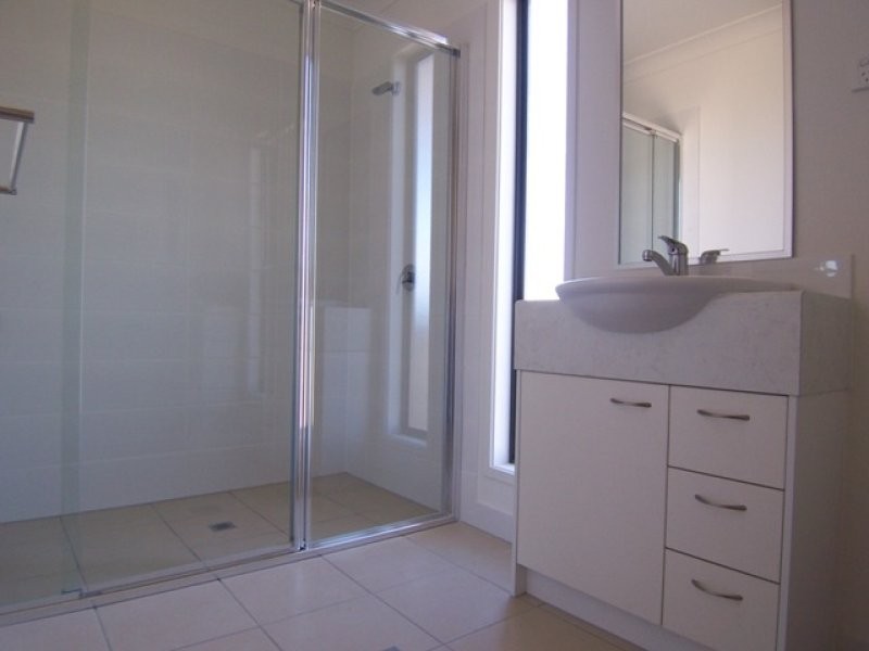 5b Fair Street, One Mile QLD 4305