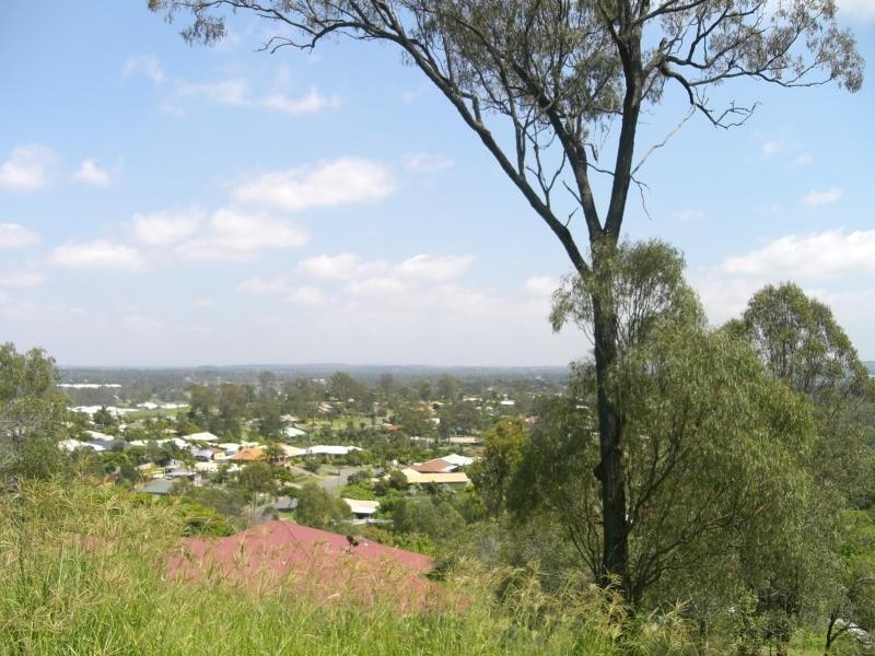 Edens Landing QLD 4207