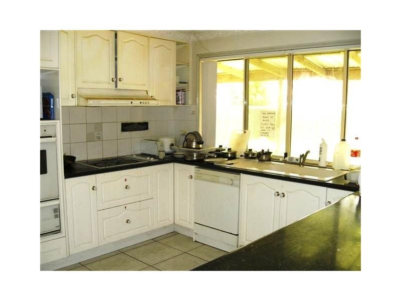 4 Alcheringa Place, Robertson QLD 4109