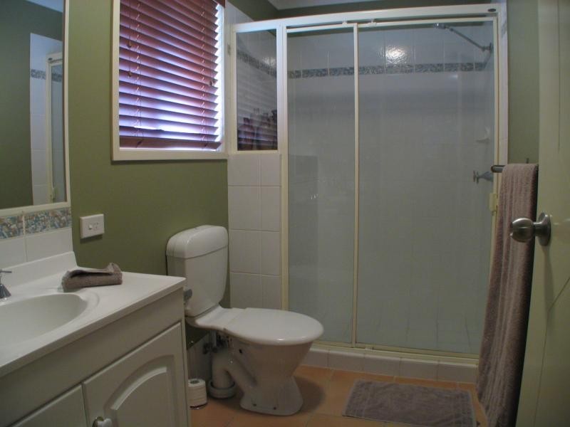 94 Salisbury Street, Redland Bay QLD 4165