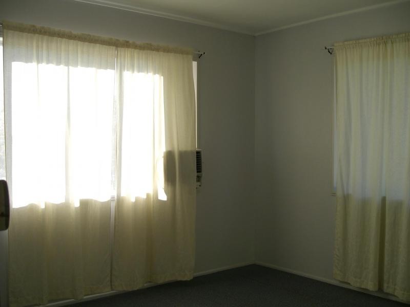 9 Sithney Street, Kingston QLD 4114