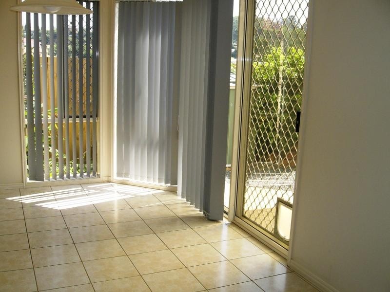 8 Fairmont Crescent, Underwood QLD 4119