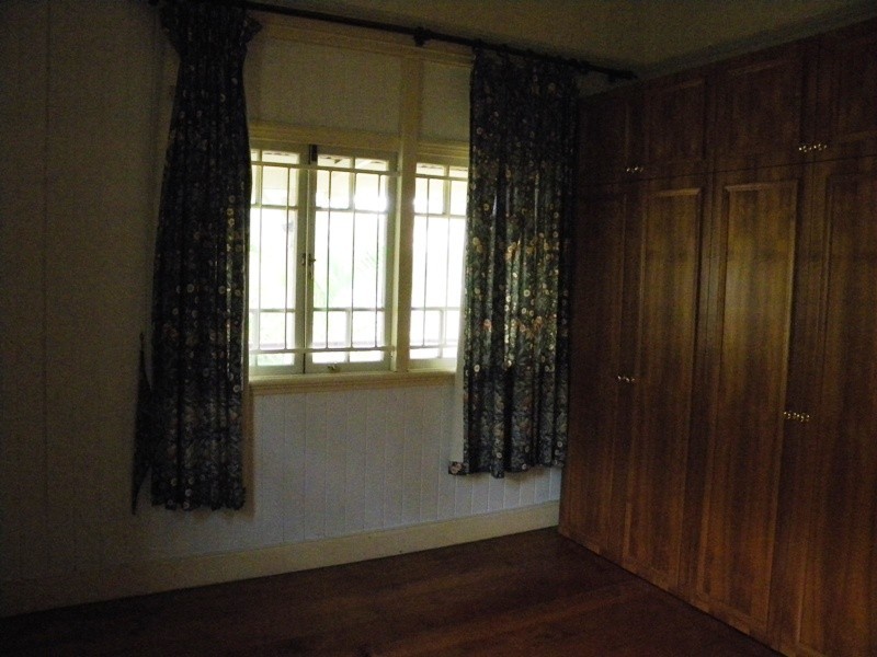 15 Hanworth Street, East Brisbane QLD 4169