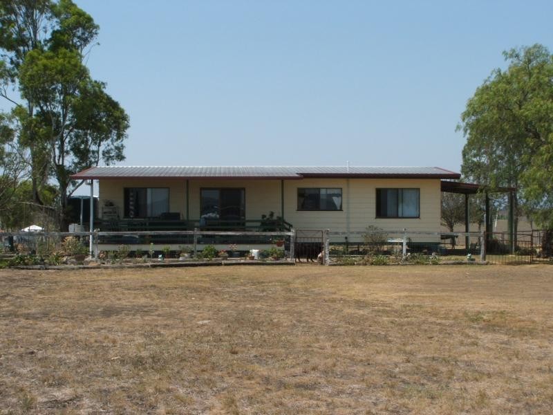 Junabee QLD 4370