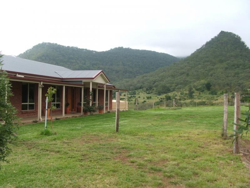 Swanfels QLD 4371