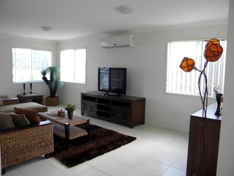 Pacific Pines QLD 4211