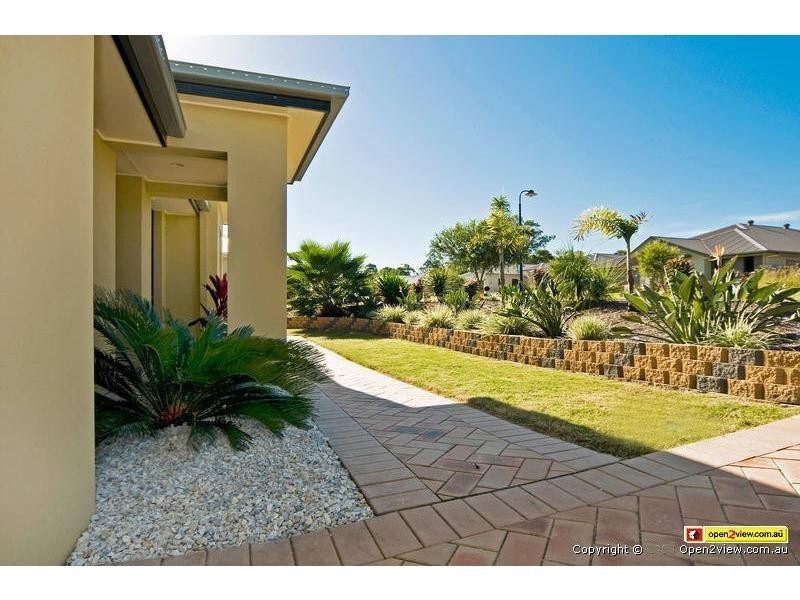 Coomera Waters QLD 4209