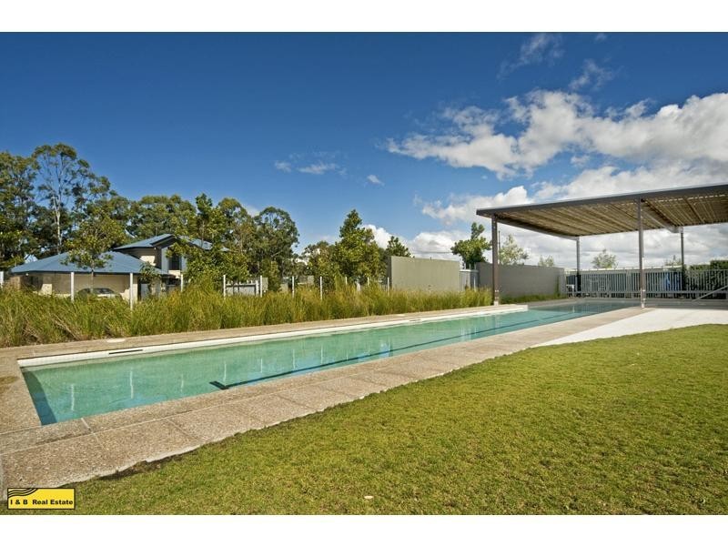 Coomera Waters QLD 4209