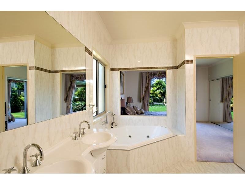 42 Pathfinder Road, Coomera Waters, Coomera QLD 4209