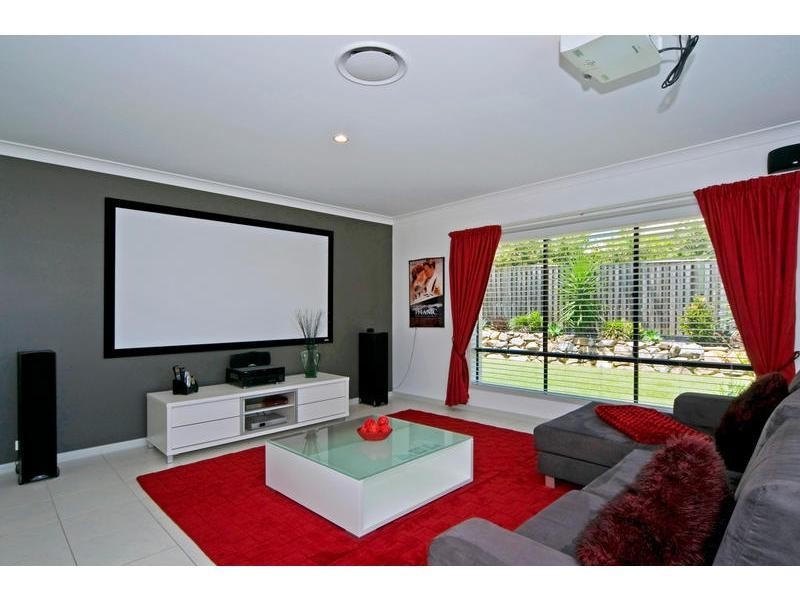33 Ceil Circuit, Coomera Waters, Coomera QLD 4209