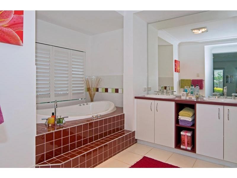 33 Ceil Circuit, Coomera Waters, Coomera QLD 4209