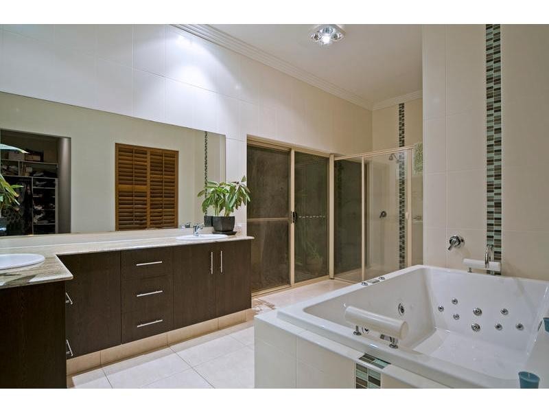 Coomera Waters QLD 4209