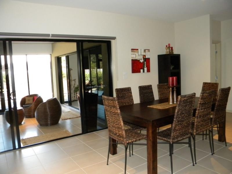 Coomera Waters QLD 4209