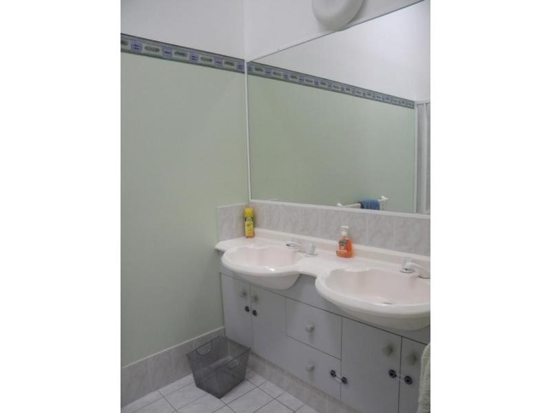 41 Riverpark Drive, Nerang QLD 4211