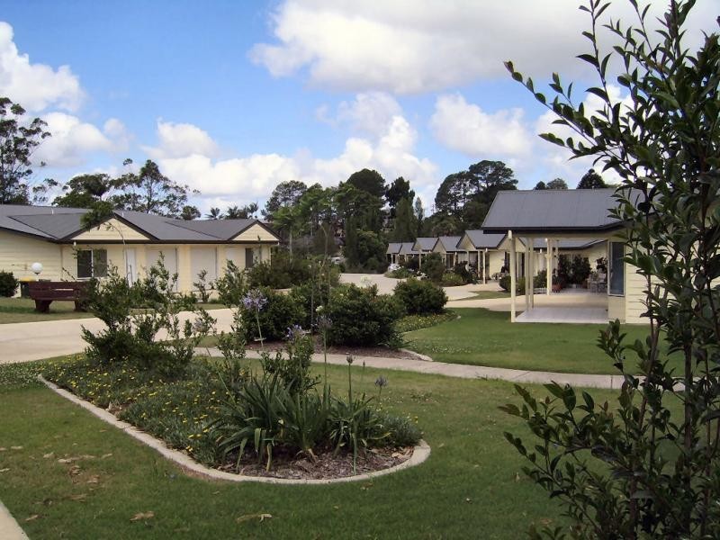 2/11 Delicia Road, Mapleton QLD 4560