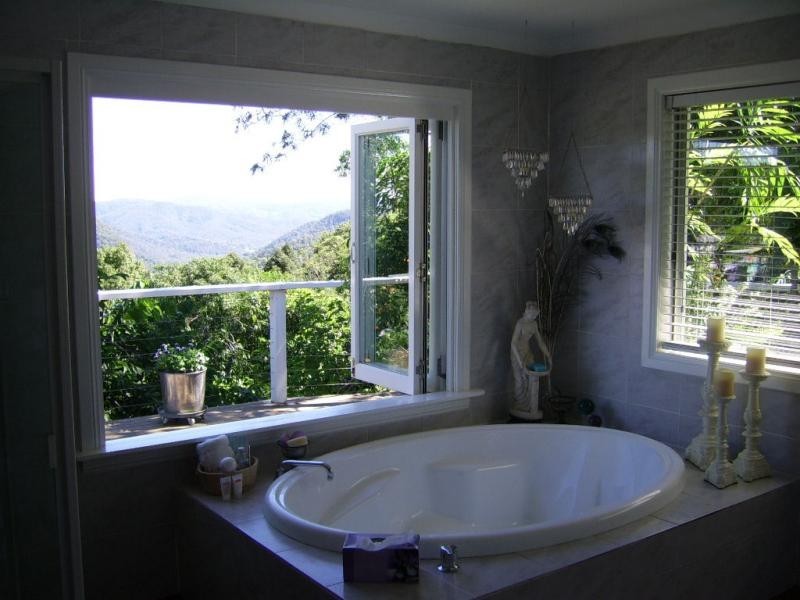 178 Flaxton Drive, Mapleton QLD 4560