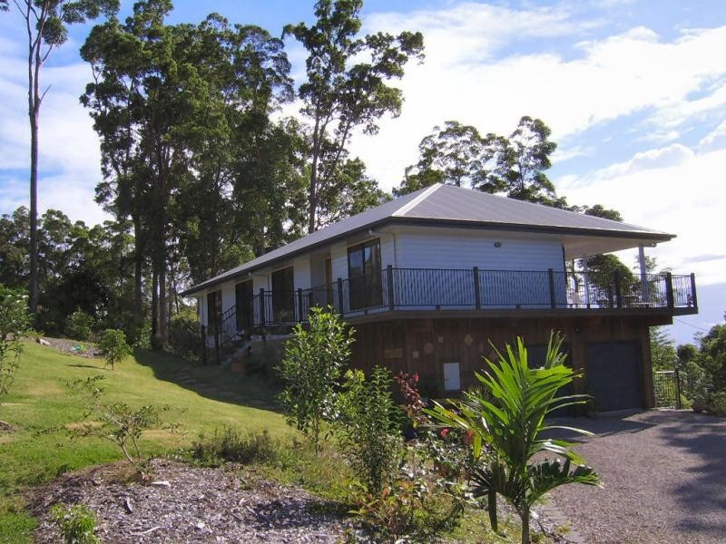 27 Leigha Place, Kureelpa QLD 4560