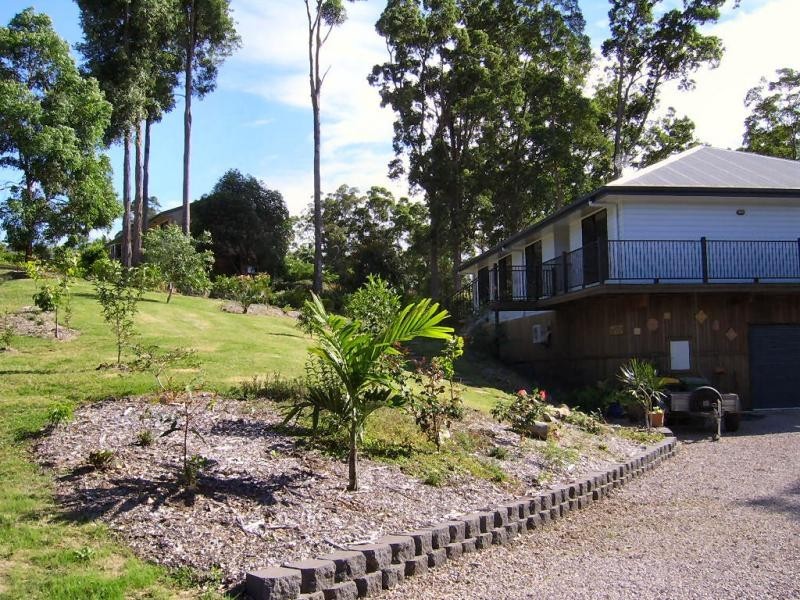 27 Leigha Place, Kureelpa QLD 4560