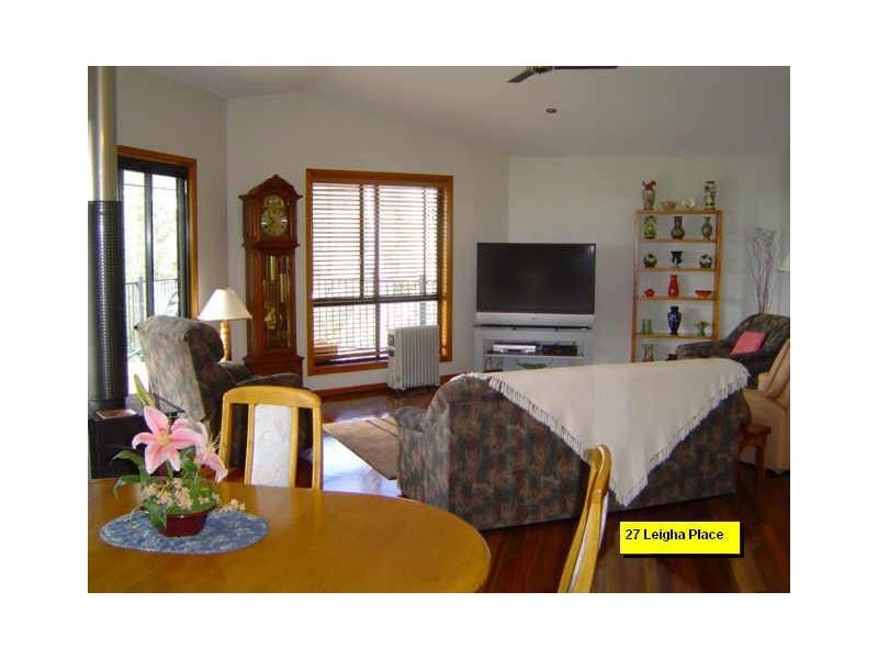 27 Leigha Place, Kureelpa QLD 4560