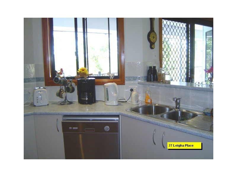 27 Leigha Place, Kureelpa QLD 4560