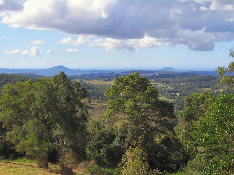 38 Lantana Lane, Mapleton QLD 4560